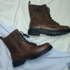 Women's boots